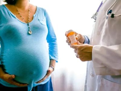5 Antibiotics to Avoid During Pregnancy and What They Do to Your Baby
